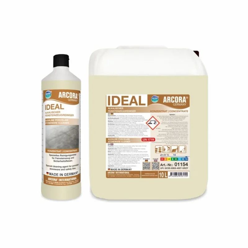 Abgebildet sind zwei Gebinde des Arcora IDEAL ALKALISCHER FEINSTEINZEUGREINIGER der Arcora International GmbH - eine 1L-Flasche mit schwarzem Verschluss und ein 10L-Krug. Beide verfügen über detaillierte Etiketten mit Text und Gefahrensymbolen, ideal für die Reinigung von Feinsteinzeug.