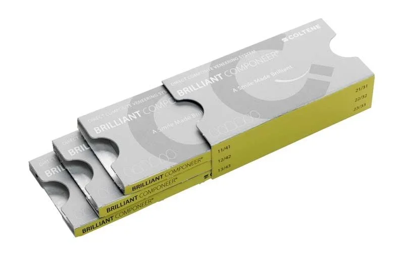 BRILLIANT COMPONEER® Jaw Bleach Translucent Set Größe S in gelber und grauer Verpackung.
