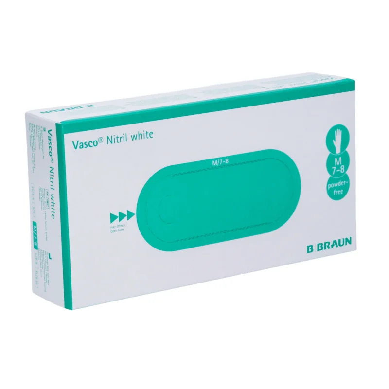Das Bild zeigt eine Schachtel weißer B. Braun Vasco® Nitril-Einweghandschuhe von B. Braun Deutschland GmbH & Co. KG, gekennzeichnet als mittlere Größe 7-8 und puderfrei. Die Verpackung hebt die latexfreien Nitrilhandschuhe mit blaugrünen Akzenten und Text auf überwiegend weißem Hintergrund hervor.
