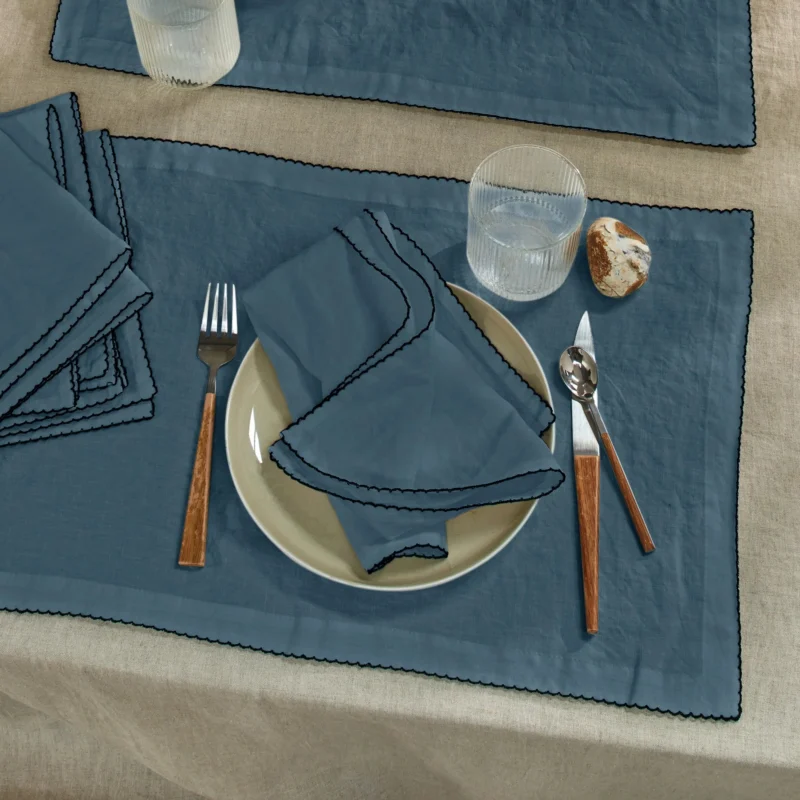 sets de table crochetés en lin bleu français