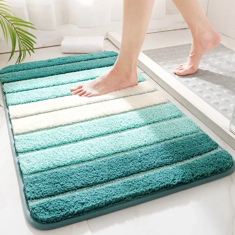 Weiche Badematte mit Streifendesign