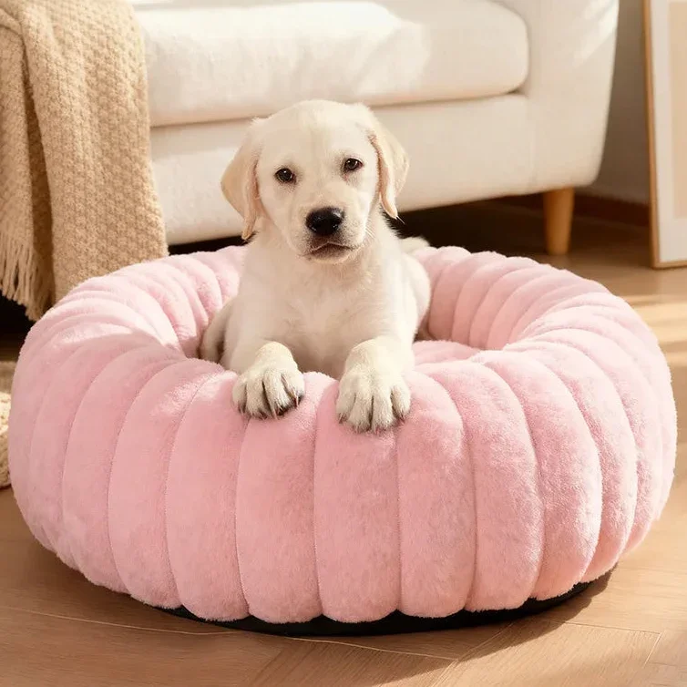 Indoor Hundebett – Cordstoff & Kunstfell Donut Bett mit Anti-Rutsch Boden Kaufschwan®