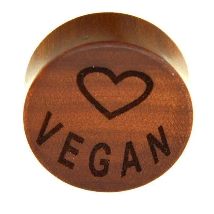 Flesh Plug Holz rotbraun Gravur Herz I Love Vegan - chic - net.de