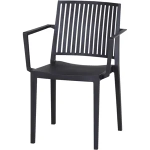 Der Siena Garden Stapelsessel Lane Anthrazit aus recyceltem Polypropylen verfügt über eine schwarze Lattenrückenlehne und Armlehnen. Ideal für jeden Außenbereich, abgebildet vor einem weißen Hintergrund.