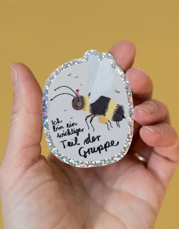 Glitzersticker von Liesels Wicht mit liebevollem Motiv und motivierender Botschaft für Kinder auf glänzendem Glitzervinyl.